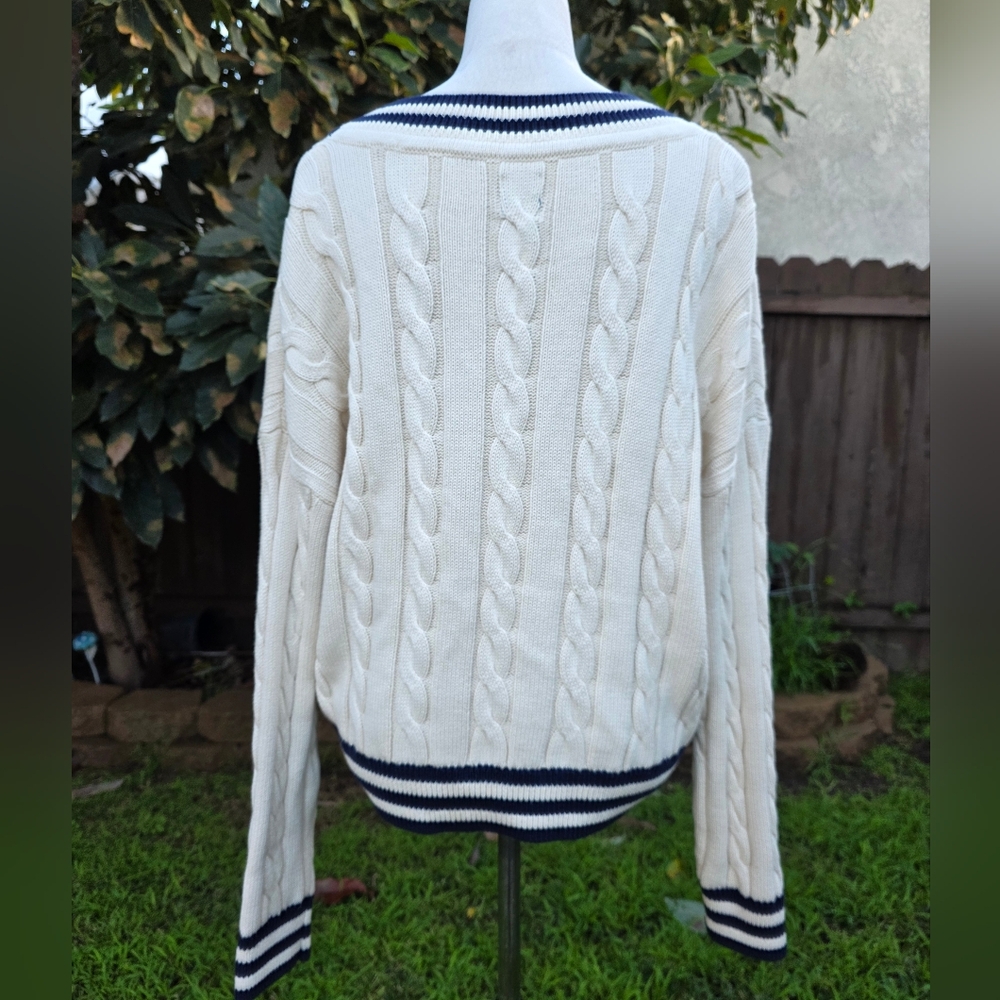 GAP Cable Knit V-Neck Sweater 100% Cotton Size L - Picture 3 of 5